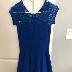 Beautiful blue dress!
